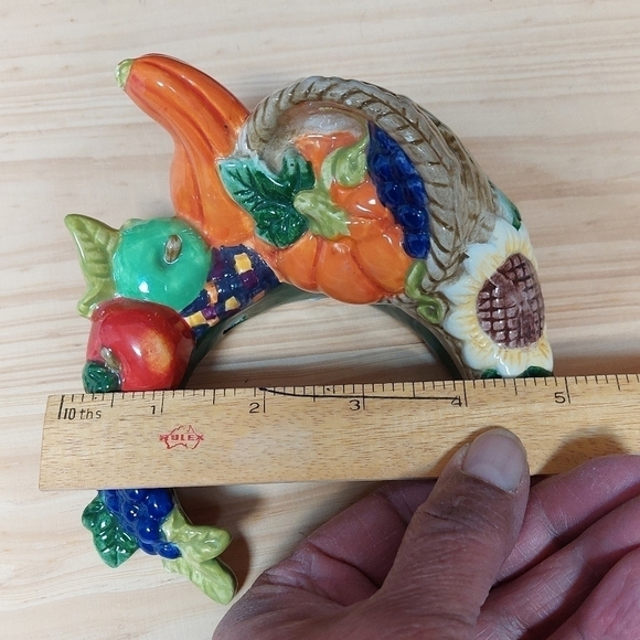 Vintage* Ceramic Cornucopia Candle Clutcher - Picture 8 of 9